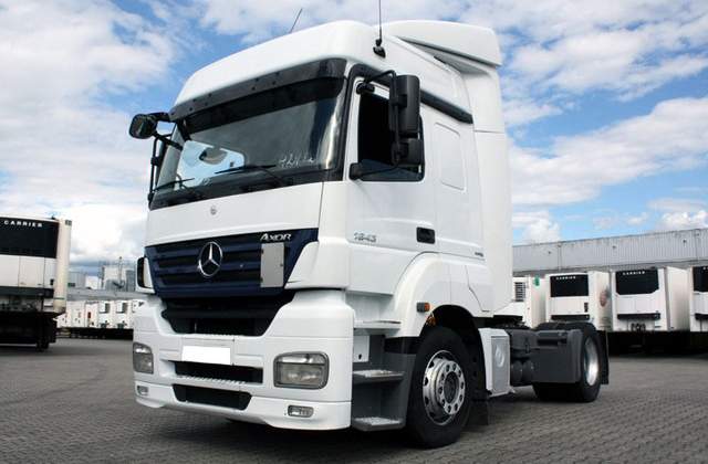 Mercedes Axor  