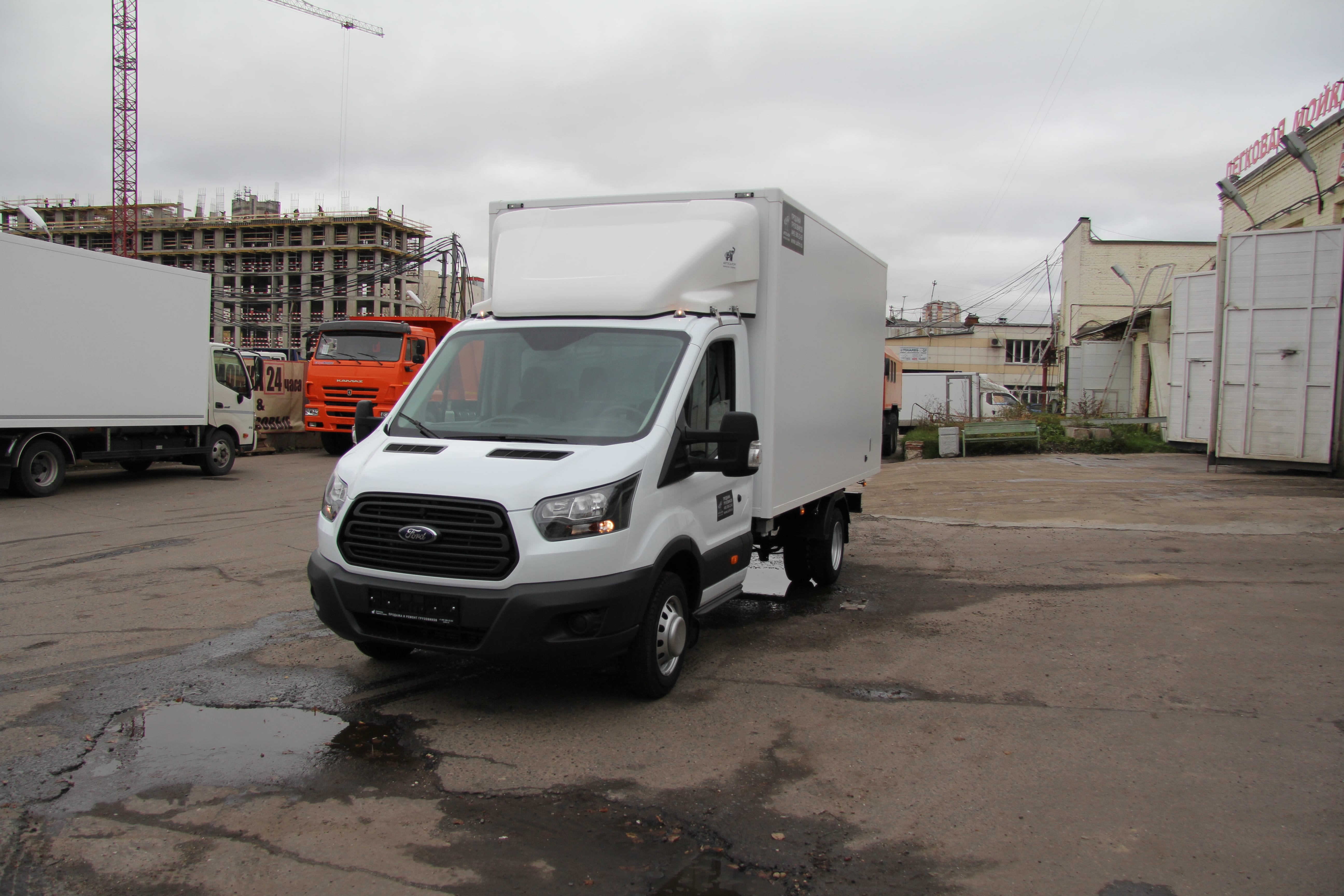 Ford Transit 470  