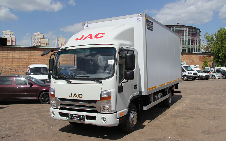 JAC N-75 Изотермический фургон