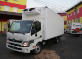 HINO 300 7,5.     80 