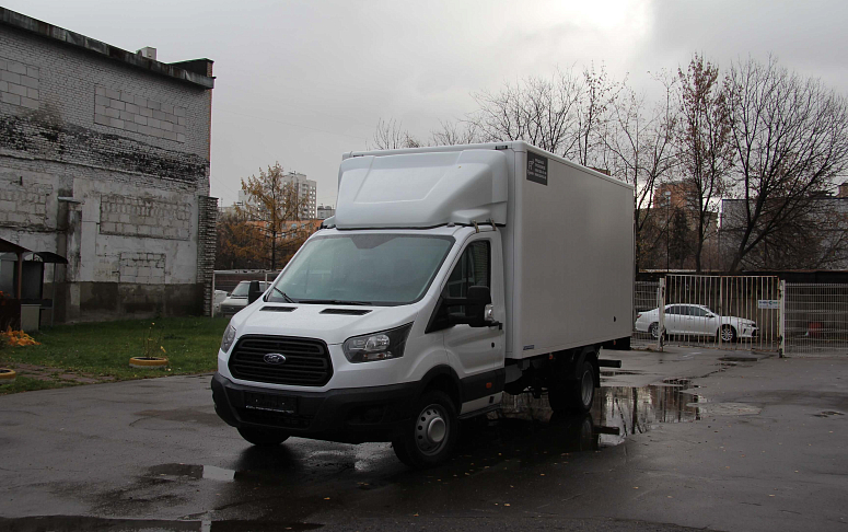 Ford Transit 470   50 