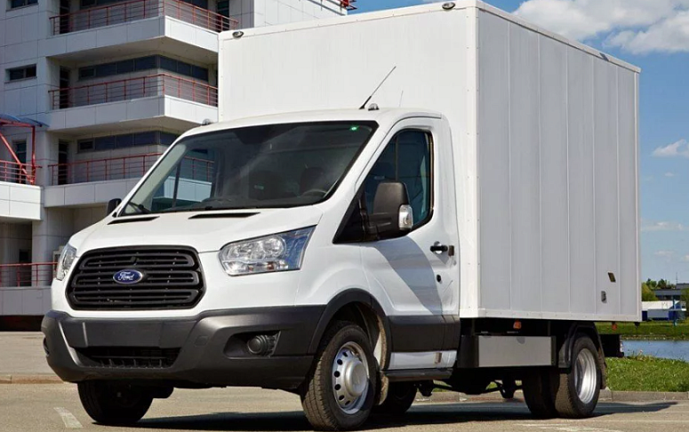 Ford Transit 350 MWB   (- 50 .)