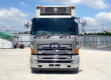 HINO 700 (64) 30,7.   80 _11