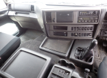 HINO 700 (64) 30,7.  _15