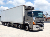 HINO 700 (64) 30,7.   80 _10