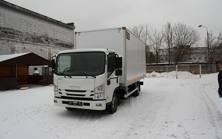 Isuzu NPR 75LK    