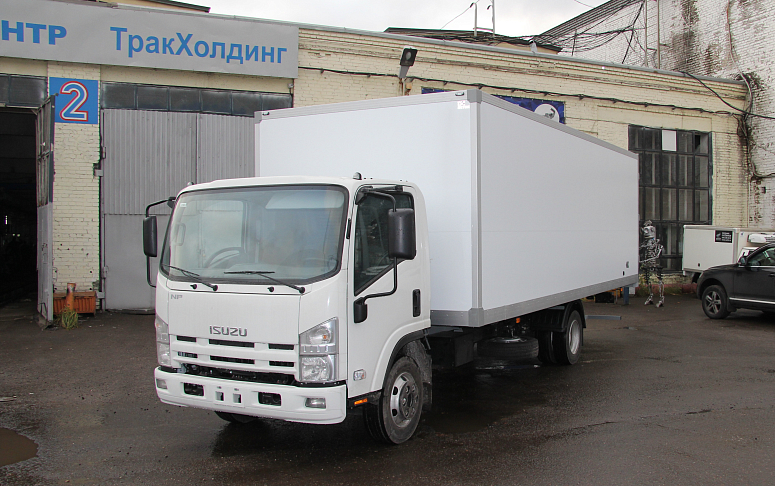 Isuzu NPR 75LM    