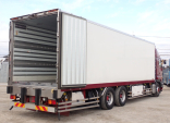 HINO 700 (64) 30,7.  _9