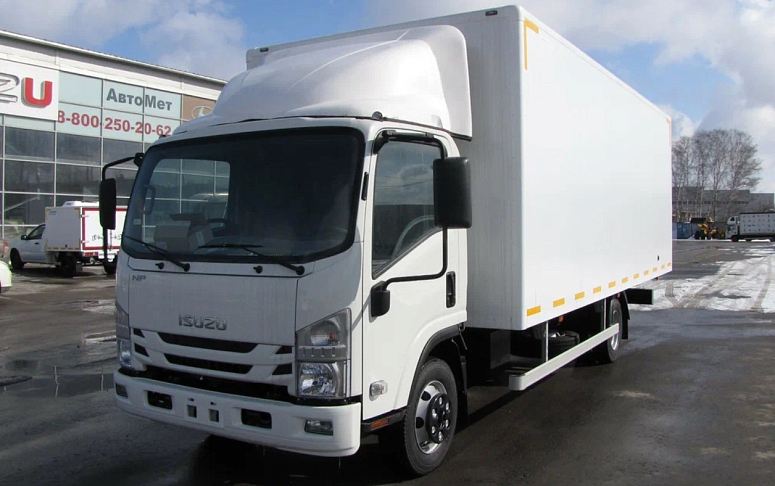 Isuzu NQR 90LL    