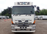 HINO 700 (64) 30,7.   50 _14