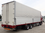 HINO 700 (64) 30,7.  _7