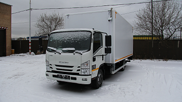 Isuzu NPR 75LL    